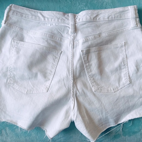 Short - Picture 2 of 12